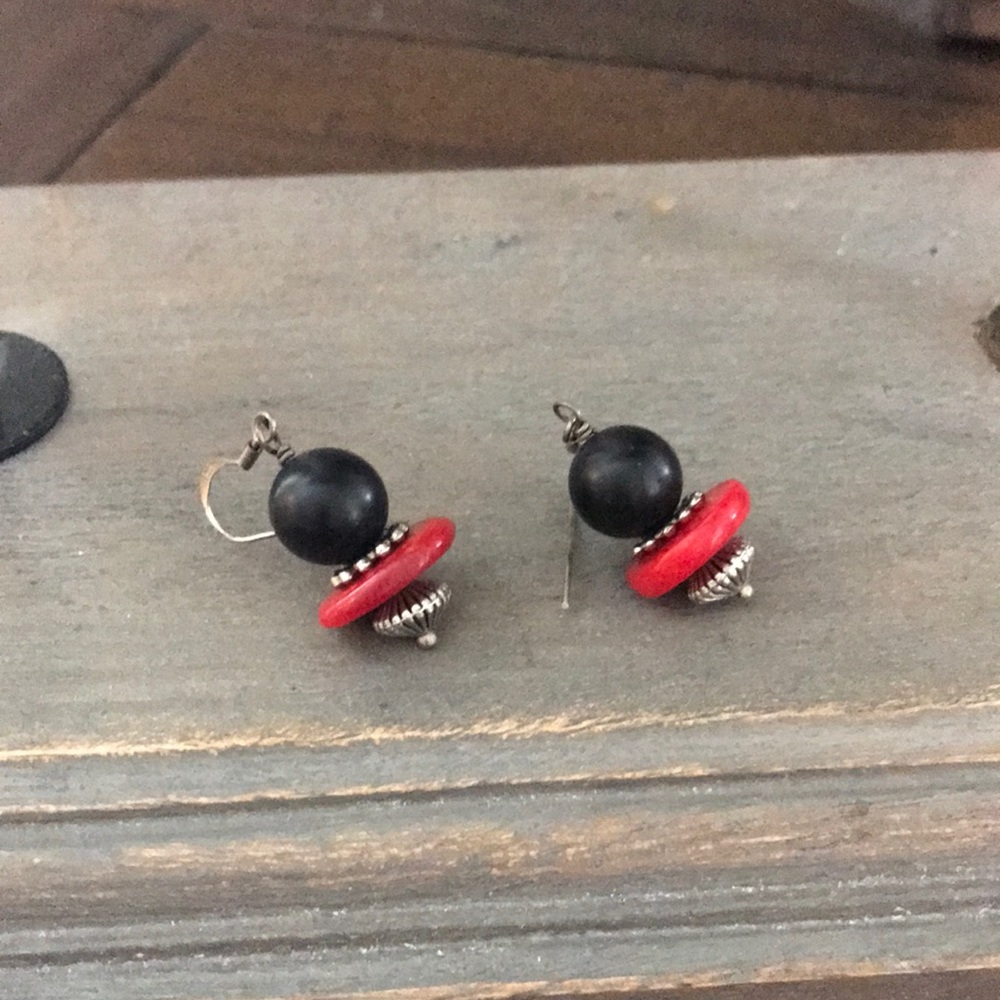 ❤️New! Black and Red Earrings